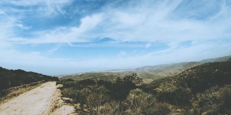 AZL电商平台家装案例研究：揭秘北欧风客厅从设计到在线购物的全流程
