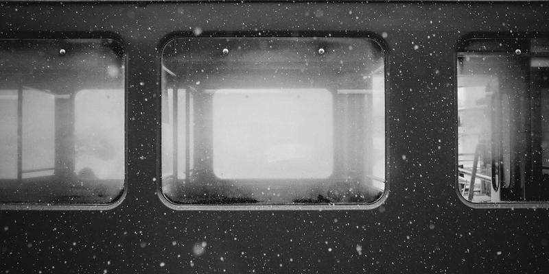 AZL商店10：红色主题如何点燃电商平台的视觉革命与转化狂潮