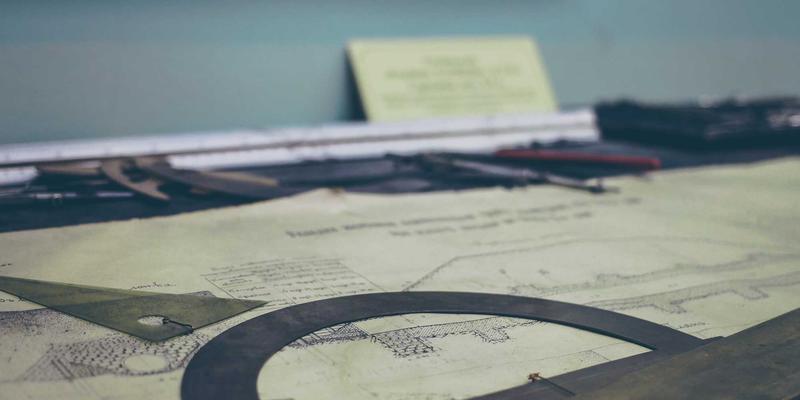 AZL商店17:当红色主题邂逅北欧风设计,电商平台的美学革命