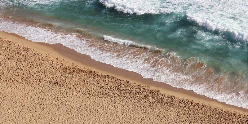 AZL商店48：以红色主题点燃网络商城的视觉革命与购物激情